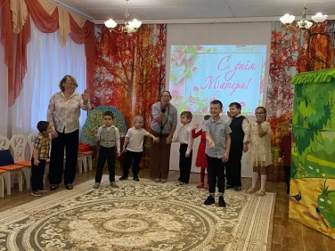 С Днем Матери!